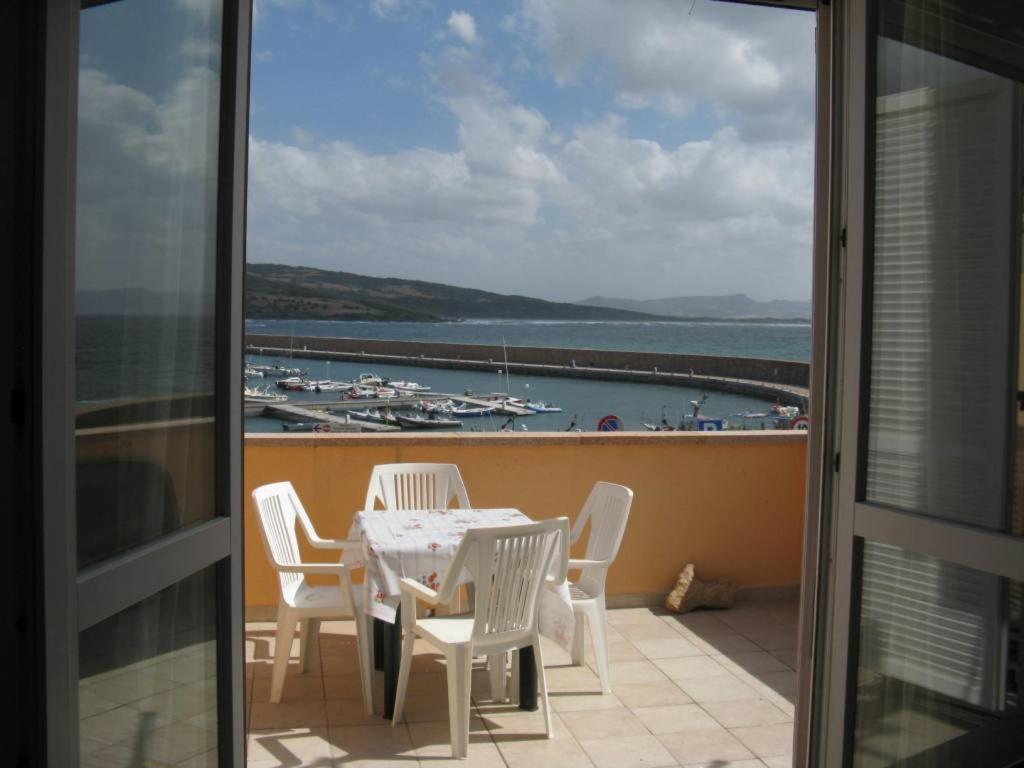 Miramare Isola Rossa Apartment Exterior foto